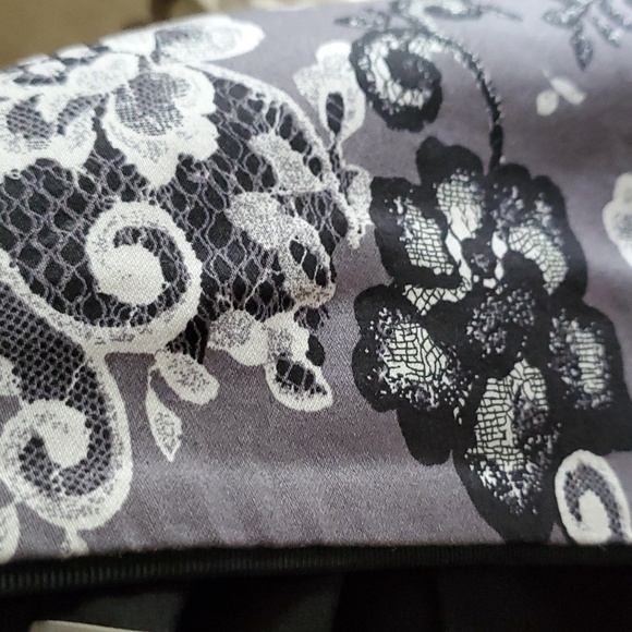 White House Black Market Brocade Skirt Size 0 - Picture 8 of 8